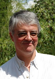 Dr. Günther Klein in der Privatordination (altes Foto)